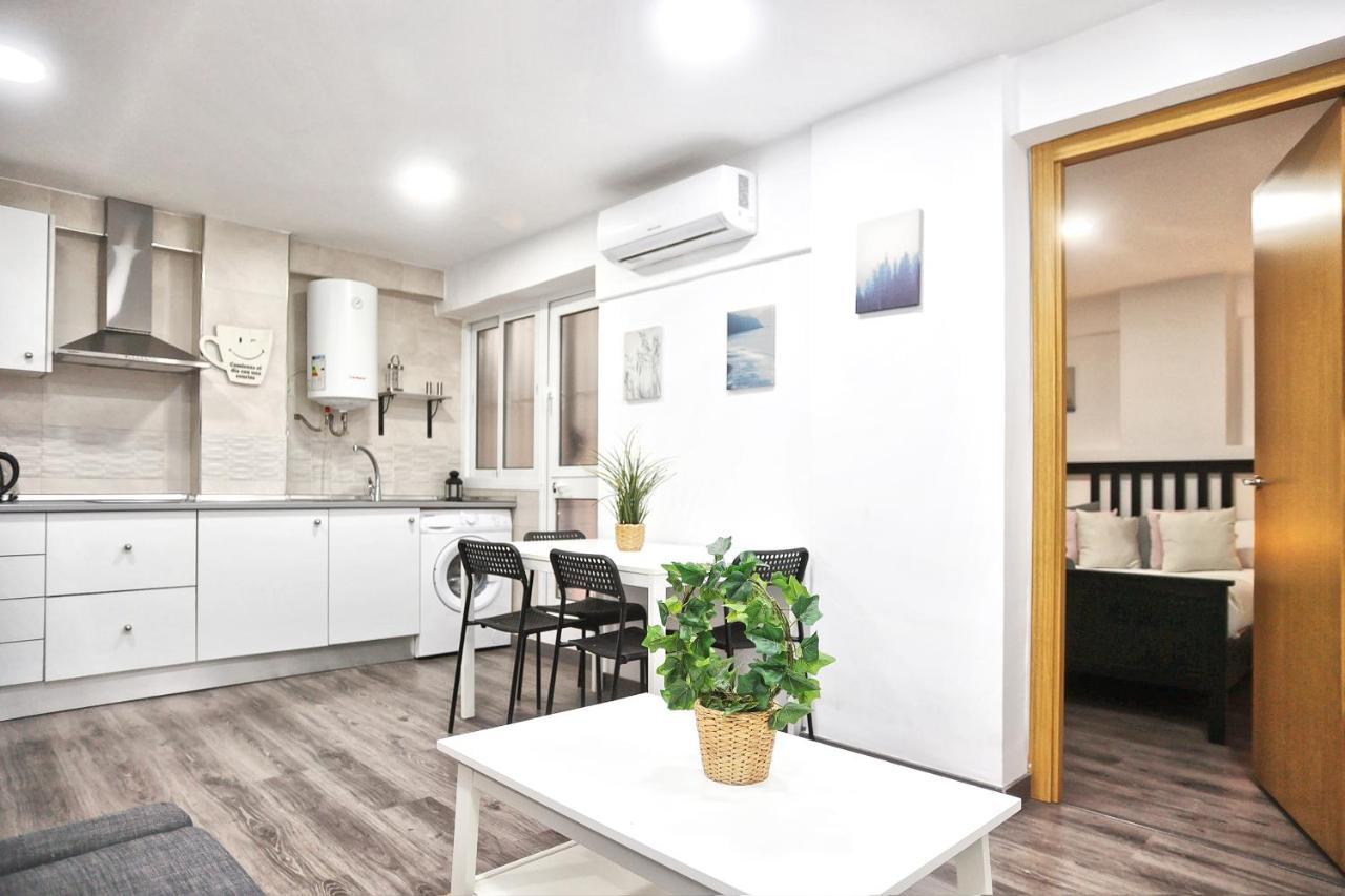 Holidays2Malaga Goya - Zona Huelin & 500 Mts De La Playa Διαμέρισμα Εξωτερικό φωτογραφία