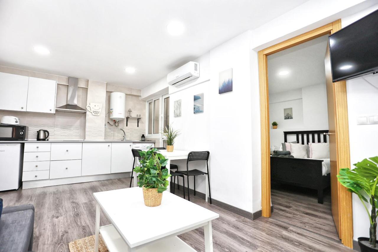 Holidays2Malaga Goya - Zona Huelin & 500 Mts De La Playa Διαμέρισμα Εξωτερικό φωτογραφία